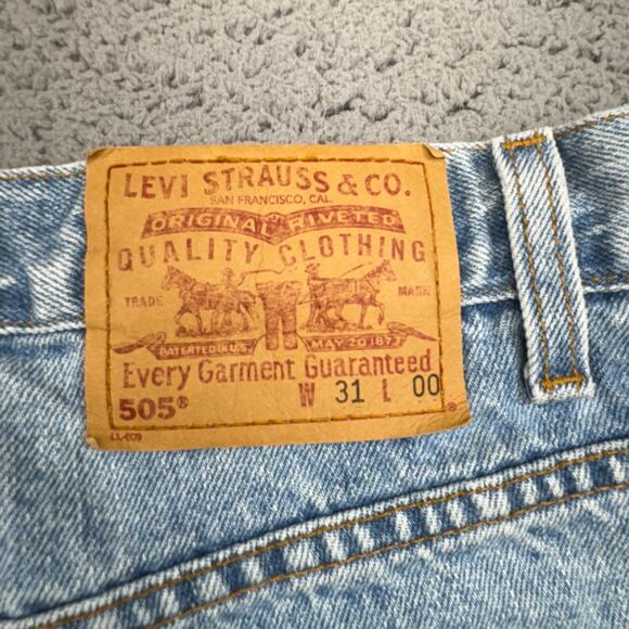 VINTAGE Levis 505 Shorts Men 31 Blue Denim Red‎ Tab 90s Raw Jorts Batwing Y2K - Picture 2 of 12